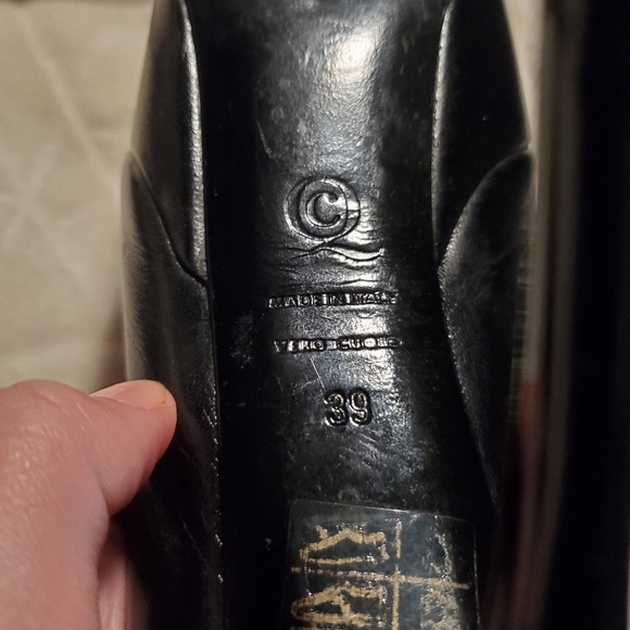 ALEXANDER MCQUEEN Black Leather Platform Stilettos - Picture 9 of 14